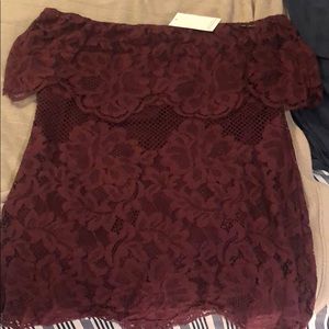 ****BRAND NEW. NEVER WORN. TAGS STILL ATTACHED.